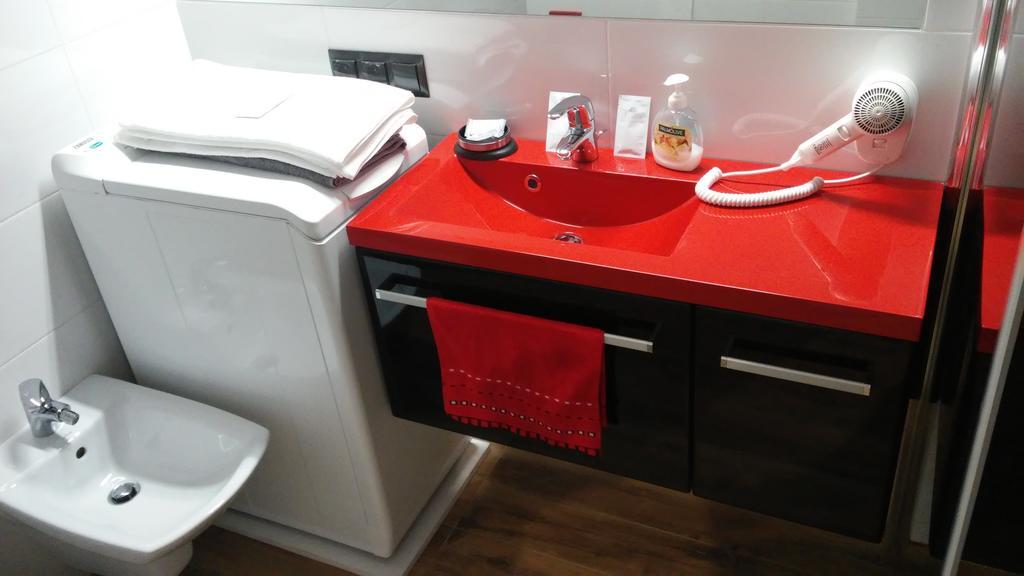 A3Xd Apartament เชสโตฮอวา ภายนอก รูปภาพ